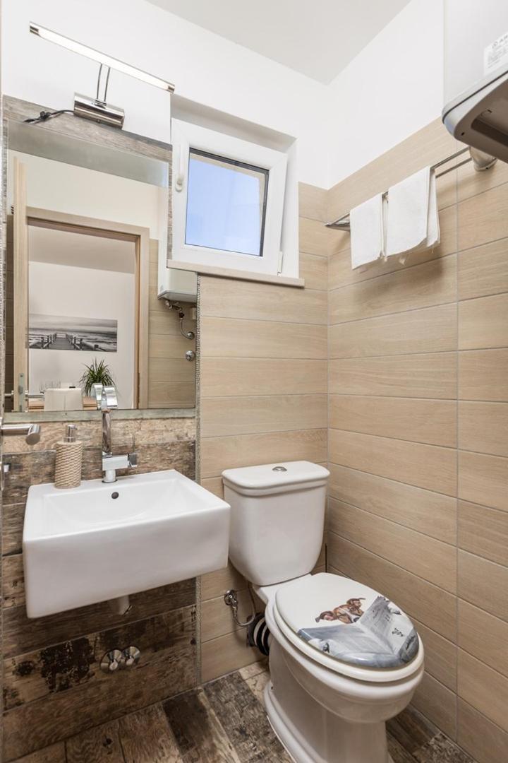 Villa Surina Мошценице Екстериор снимка