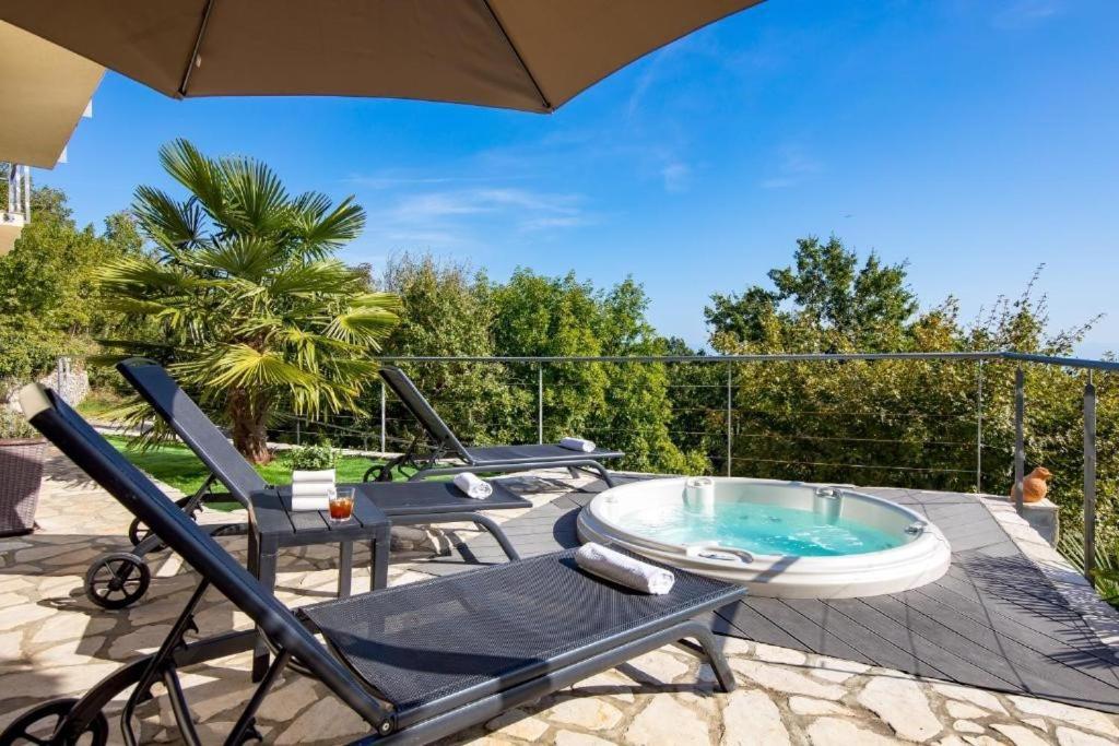 Villa Surina Мошценице Екстериор снимка