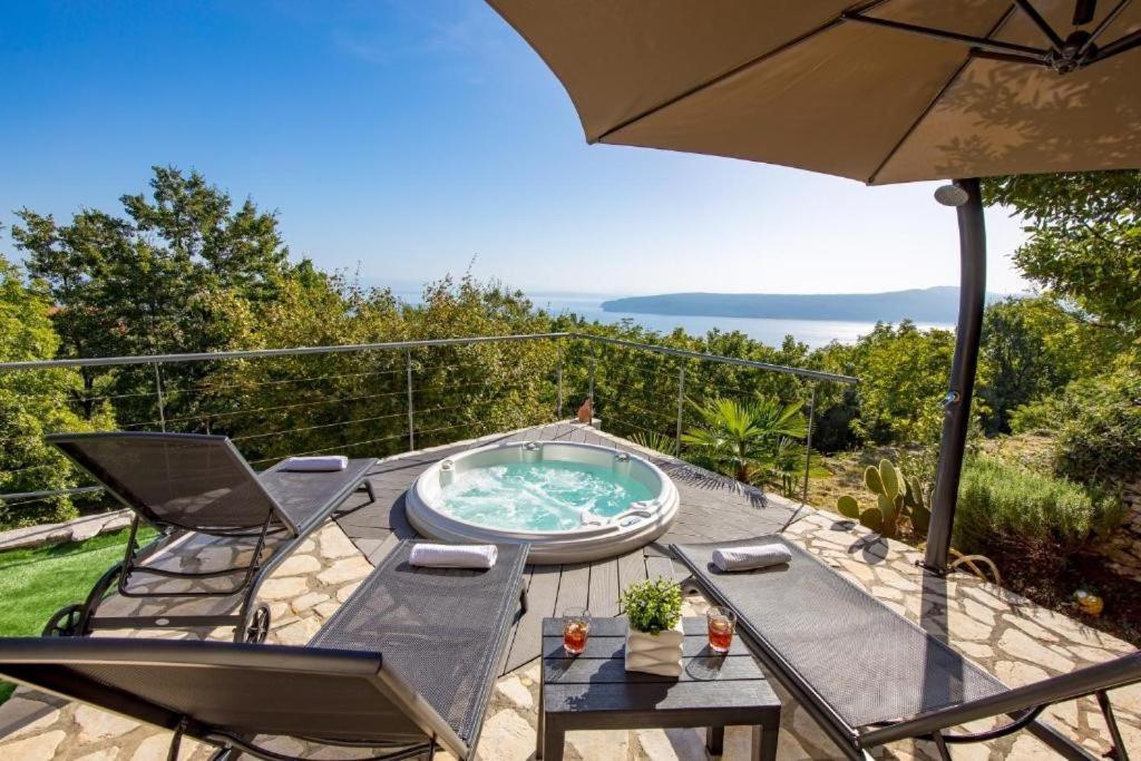 Villa Surina Мошценице Екстериор снимка