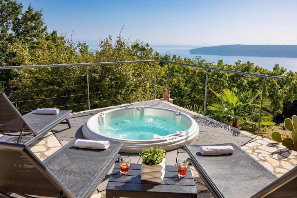 Villa Surina Мошценице Екстериор снимка